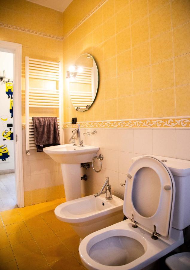 Blue Door Hostel Tiranë Eksteriør bilde